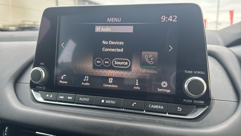 Nissan Qashqai 1.3 DiG-T MH Acenta Premium 5dr Petrol Hatchback